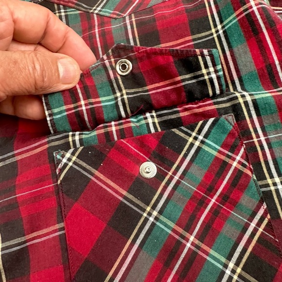 Vtg Wrangler Short Sleeve Western Shirt Men Size XL Pearl Snap Green Red Plaid - Picture 3 of 11